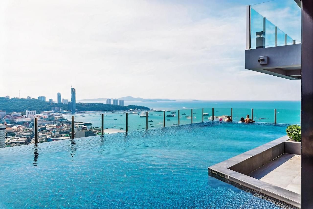 อพาร์ทเม้น The Base Pattaya