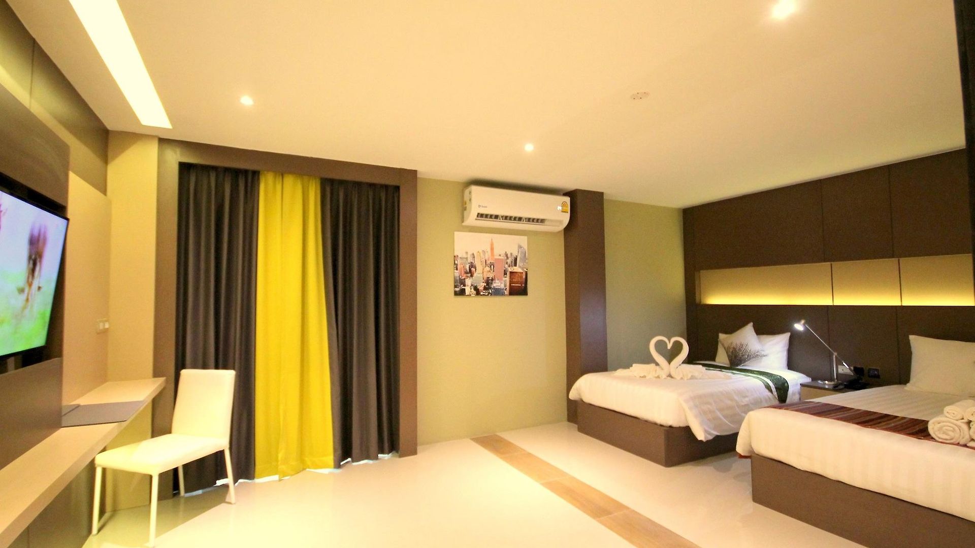 โรงแรม Republic 3*
