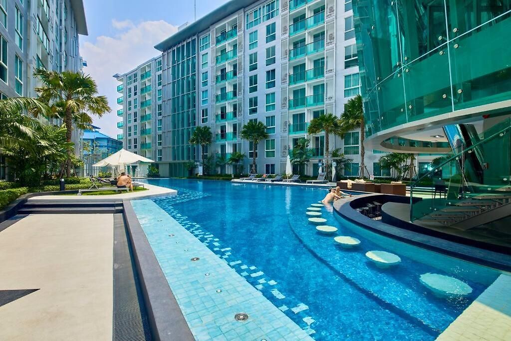 Center By Tech * Pattaya