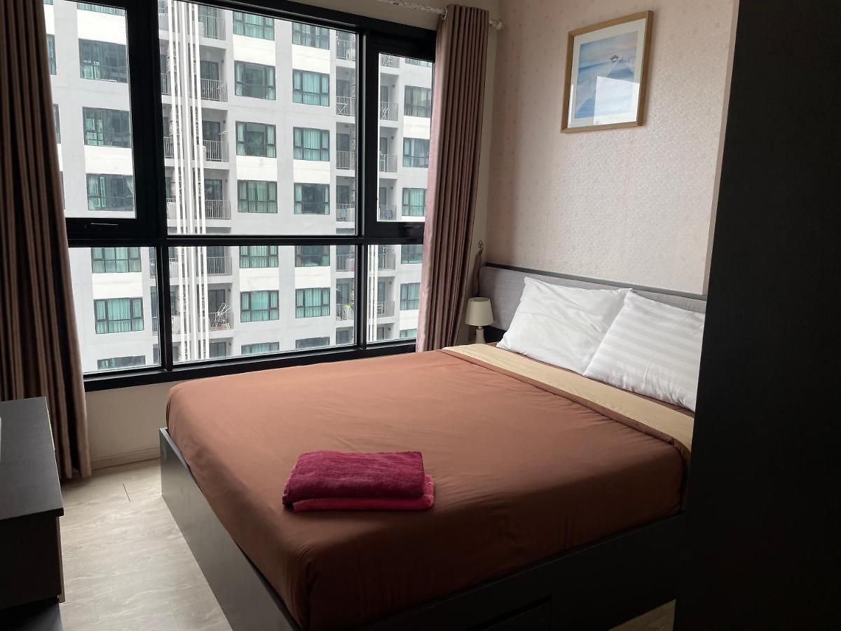 Aparthotel The Base Central ถูกและดี