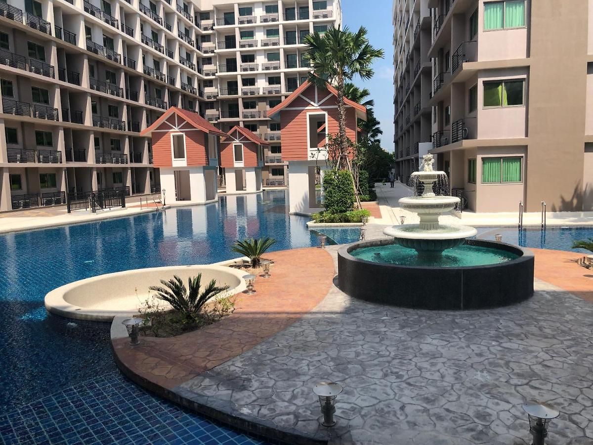 Arcadia Continental รีสอร์ท