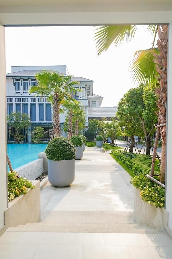 โรงแรม Health Land & 5*