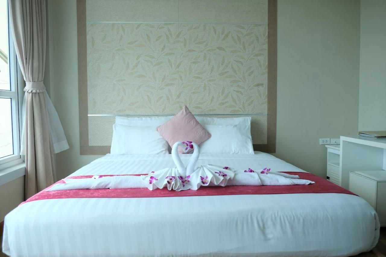 เดอะ บีช ฟร้อนท์ รีสอร์ท, พัทยา โรงแรม