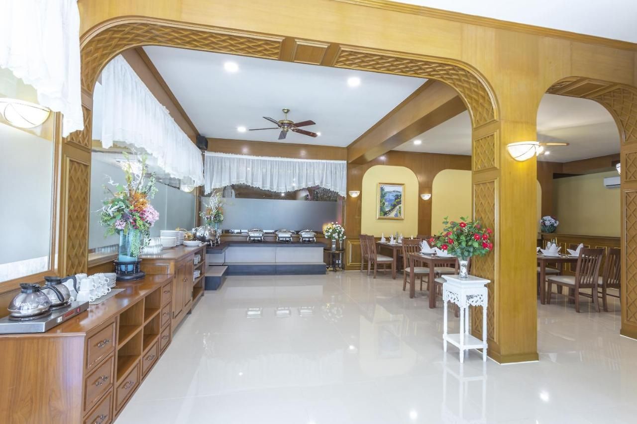Sabai Nearby Marina Hotel 3*