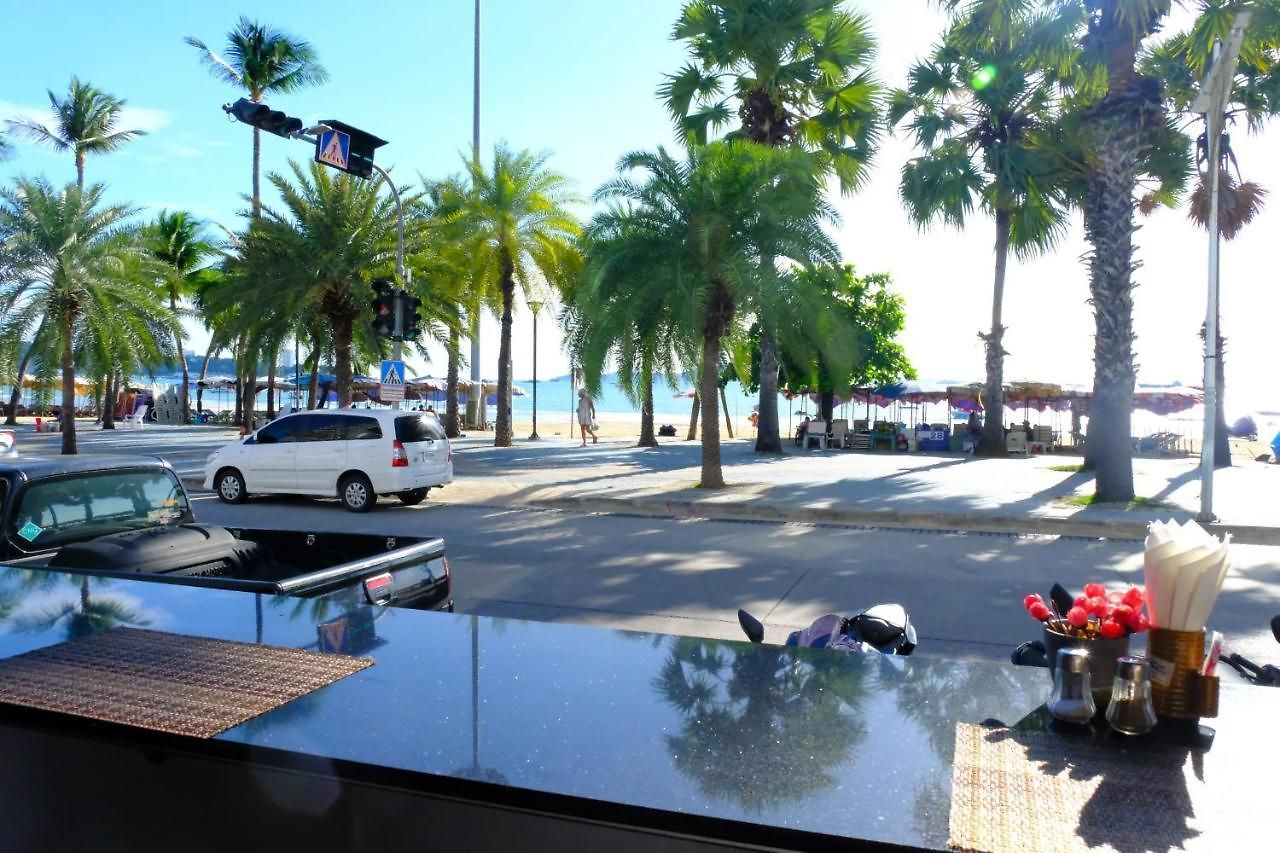 เดอะ บีช ฟร้อนท์ รีสอร์ท, พัทยา Pattaya
