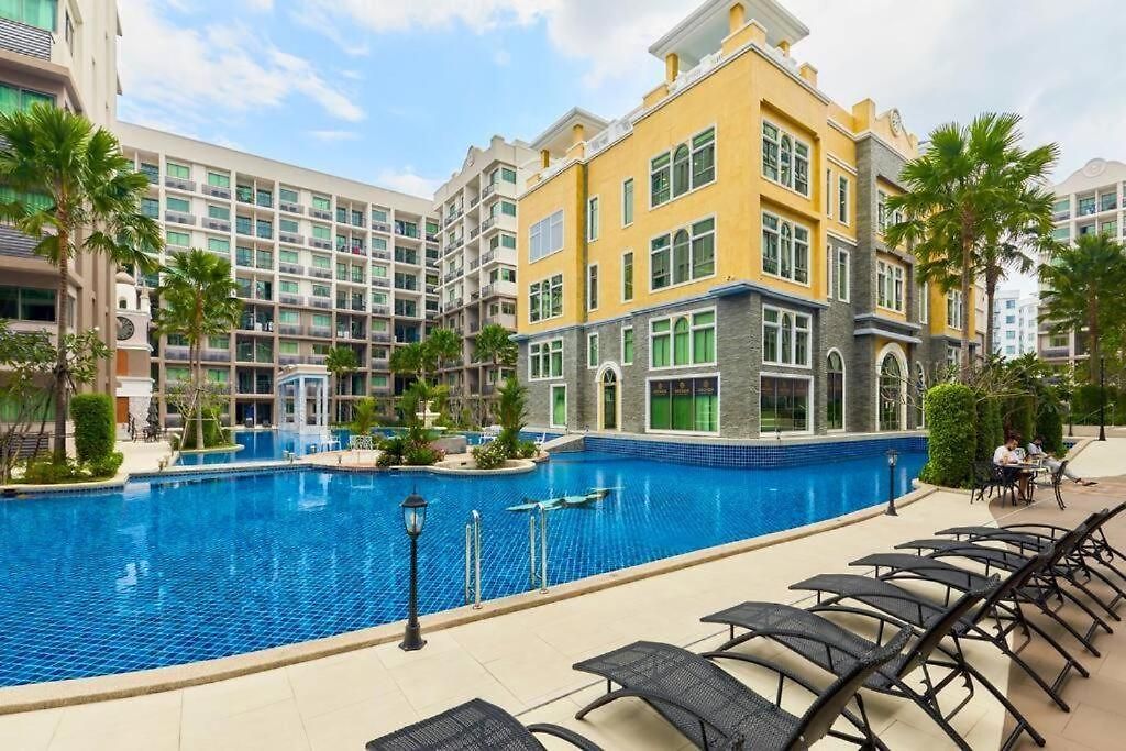 Exclusive Arcadia - Amazing Pools & Gardens, Gym, Sauna, Waterfalls, Jacuzzi, Fast Internet อพาร์ทเม้น *