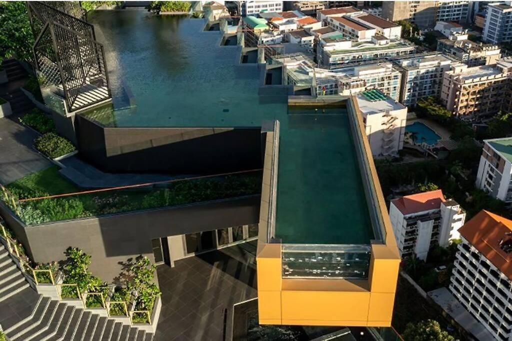 Edge Near Walking Street * Pattaya
