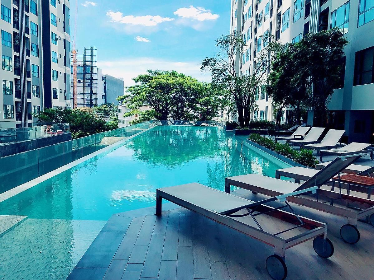 The Base Sea View อพาร์ทเม้น