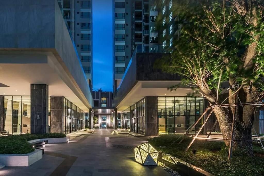 The Base Center Of Rooftop Swimming Pool Pattaya