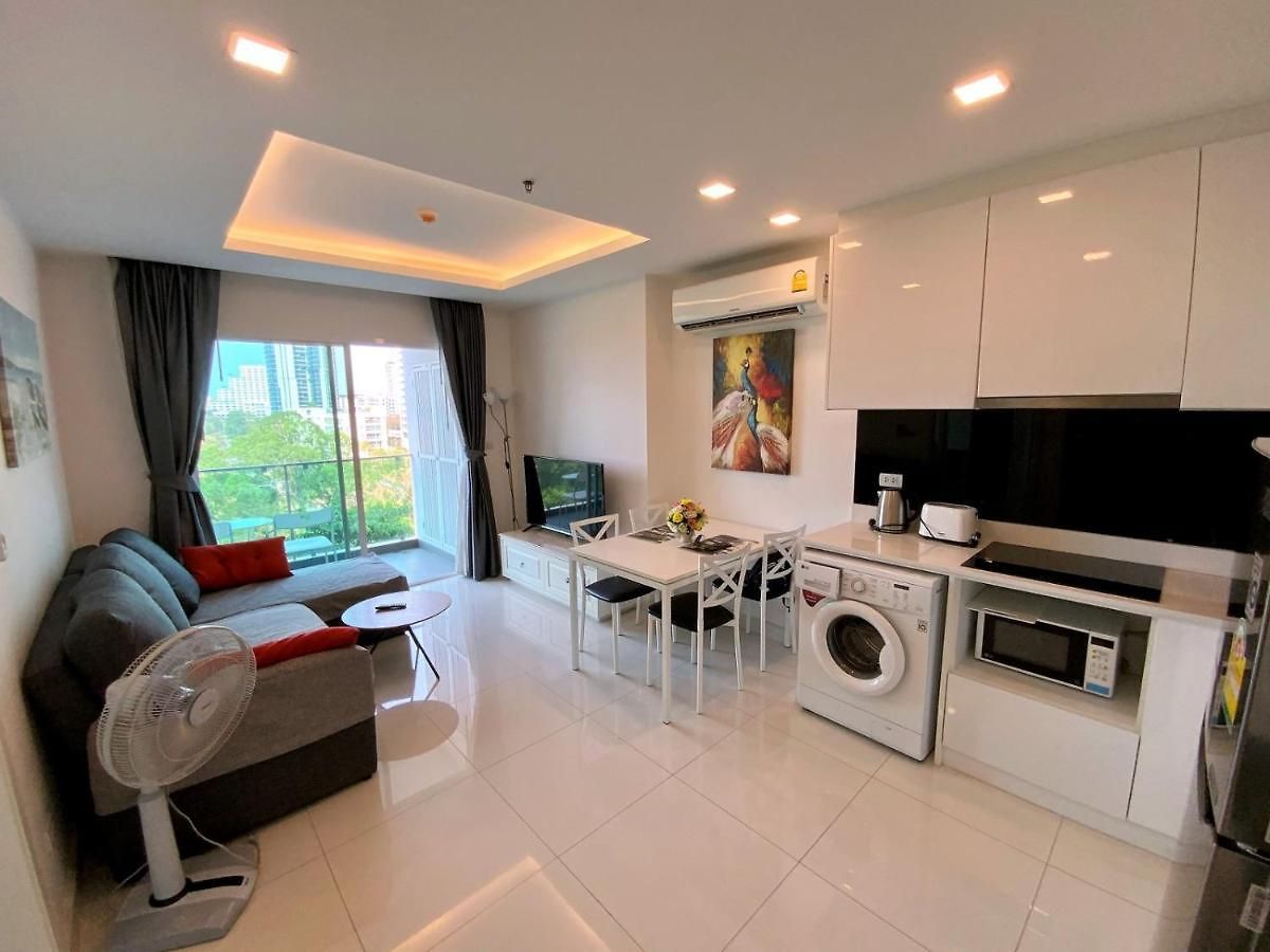 1 Tower Seaview 86 By Thaininatorpattaya Pattaya