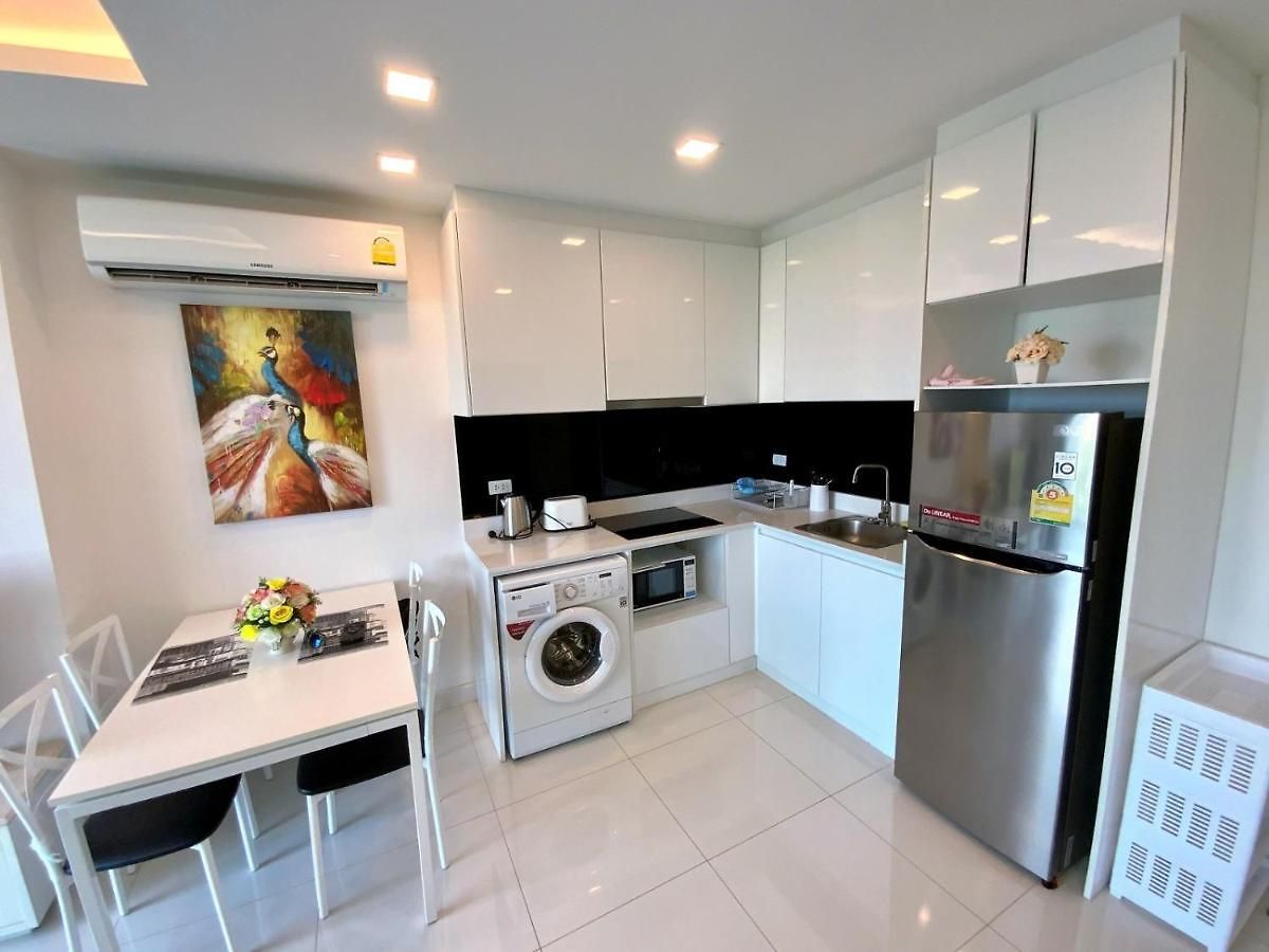 1 Tower Seaview 86 By Thaininatorpattaya Pattaya