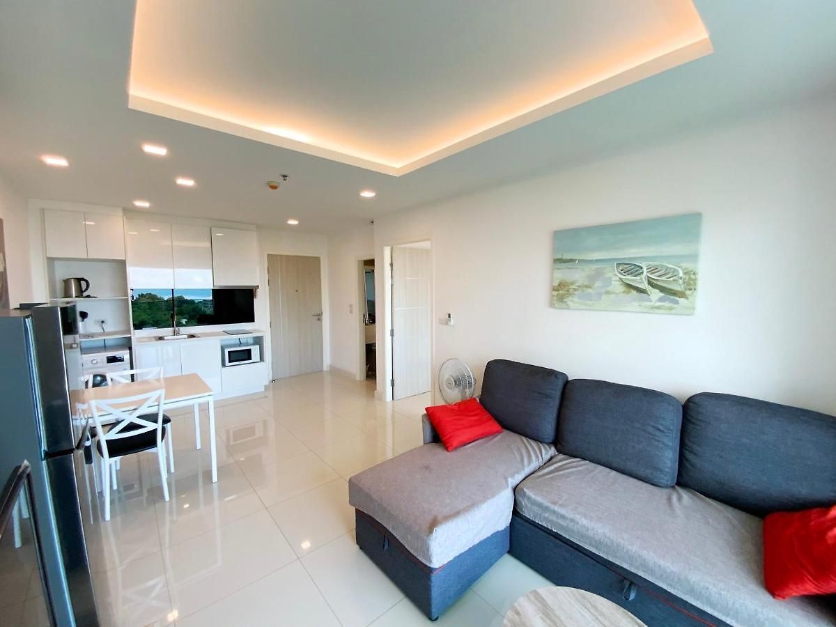 1 Tower 04 By Thaiminatorpattaya *