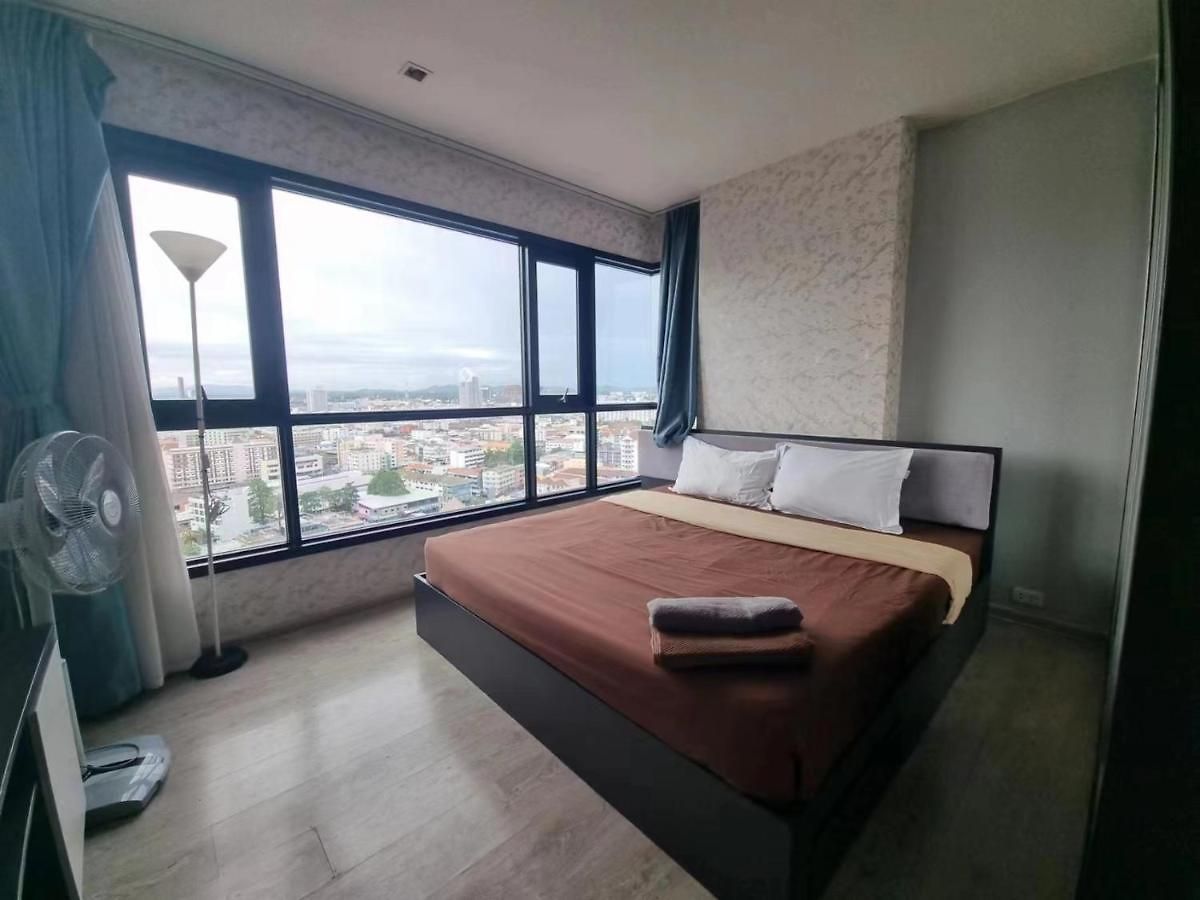The Base Central Infinity Pool อพาร์ทเม้น Pattaya