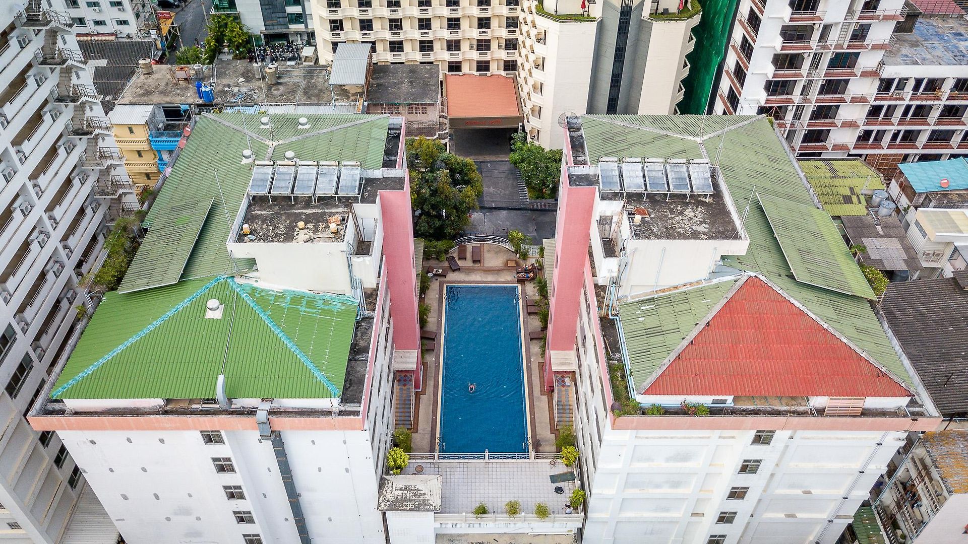 Eastiny Place โรงแรม
