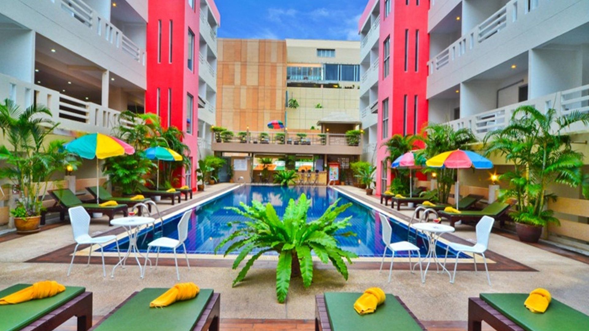 Eastiny Place โรงแรม Pattaya
