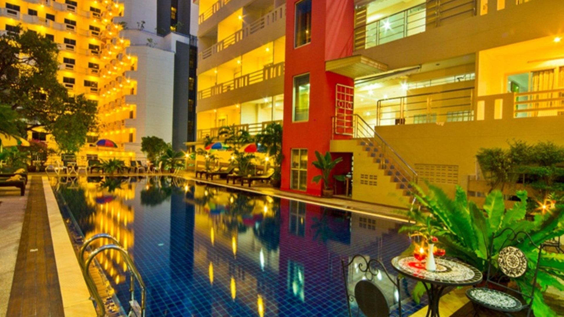 โรงแรม Eastiny Place