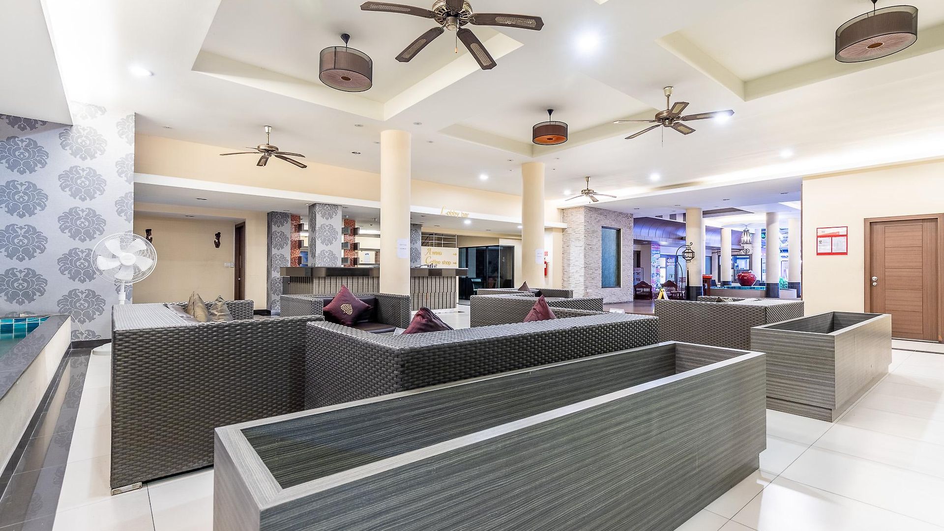 โรงแรม Eastiny Place Pattaya