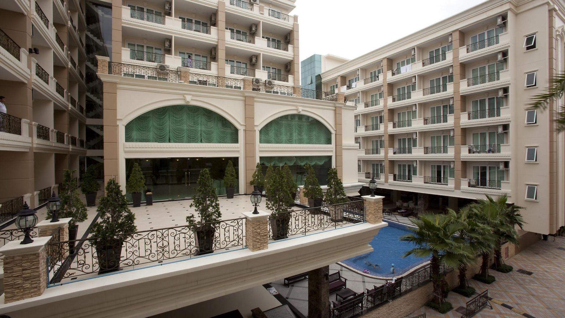 Lk Miracle - Sha Extra 4* Pattaya