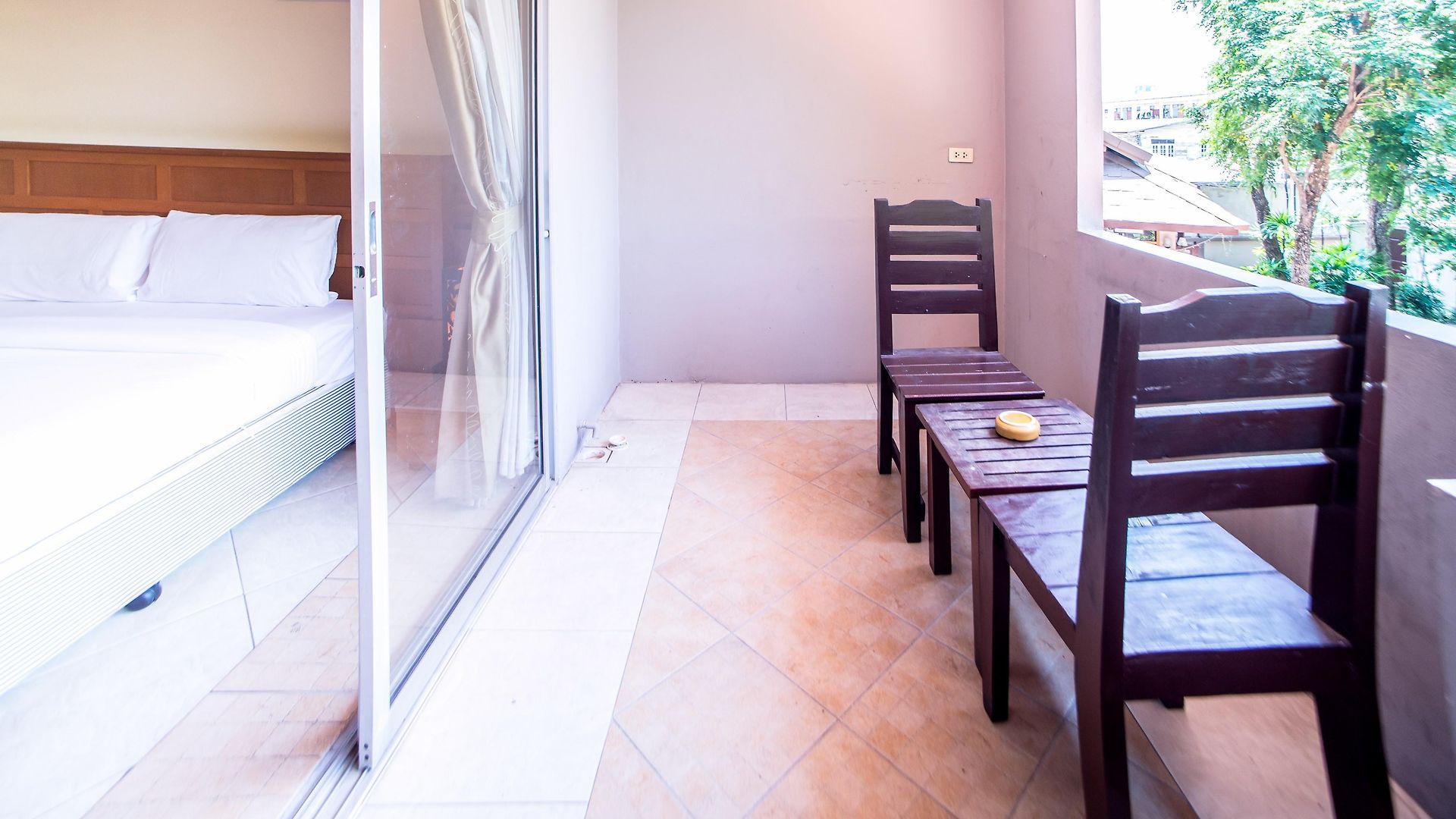 Gazebo Resort, รีสอร์ท