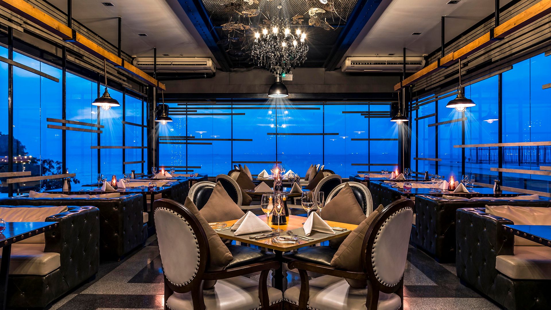 รีสอร์ท Modus Beachfront Pattaya