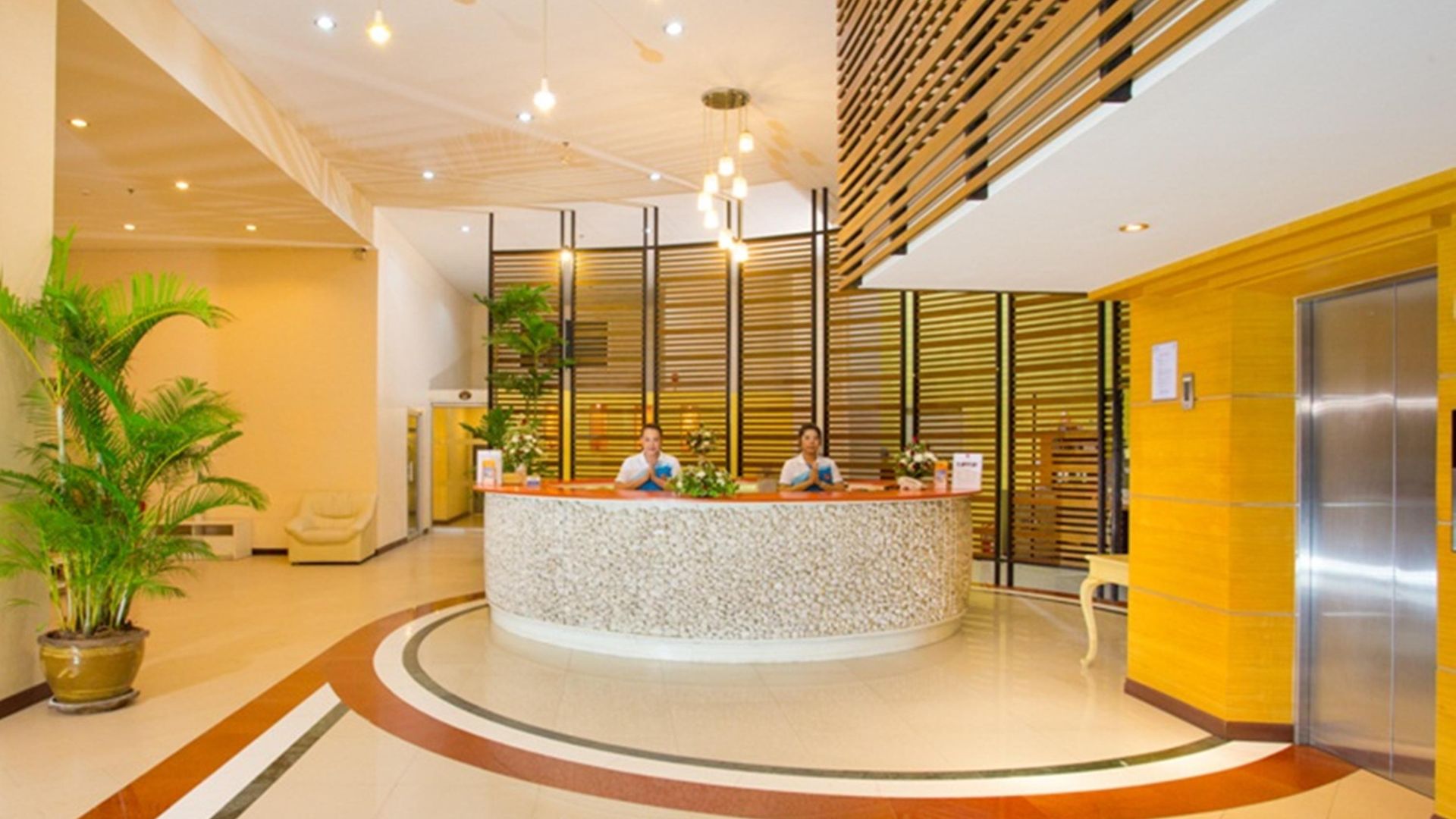 โรงแรม Eastiny Plaza Pattaya