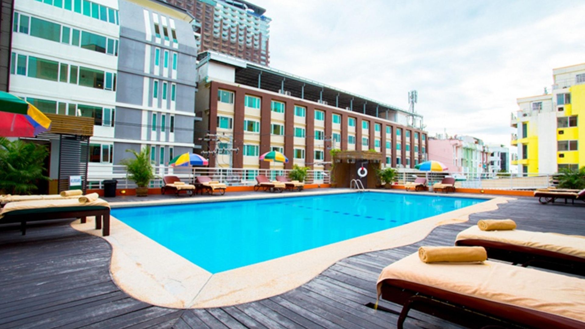 Eastiny Plaza โรงแรม Pattaya