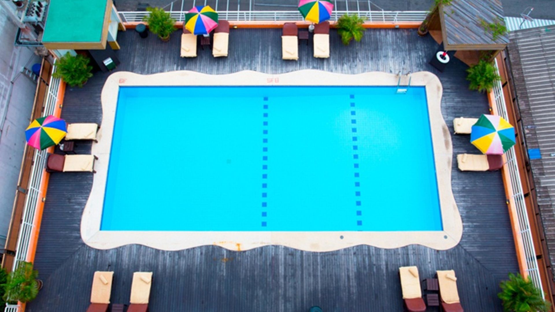 โรงแรม Eastiny Plaza 3*