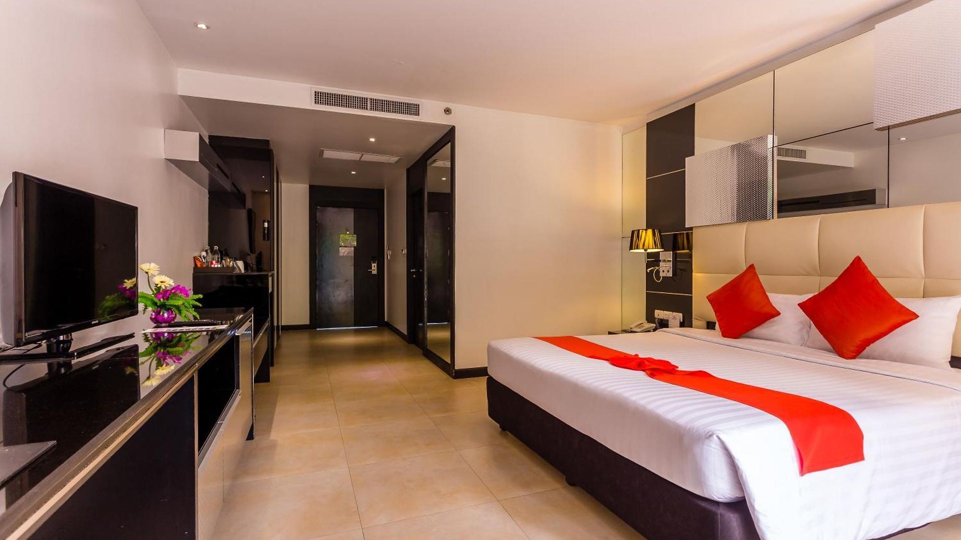 โนวา แพล็ททินัม - Sha Extra โรงแรม 4*