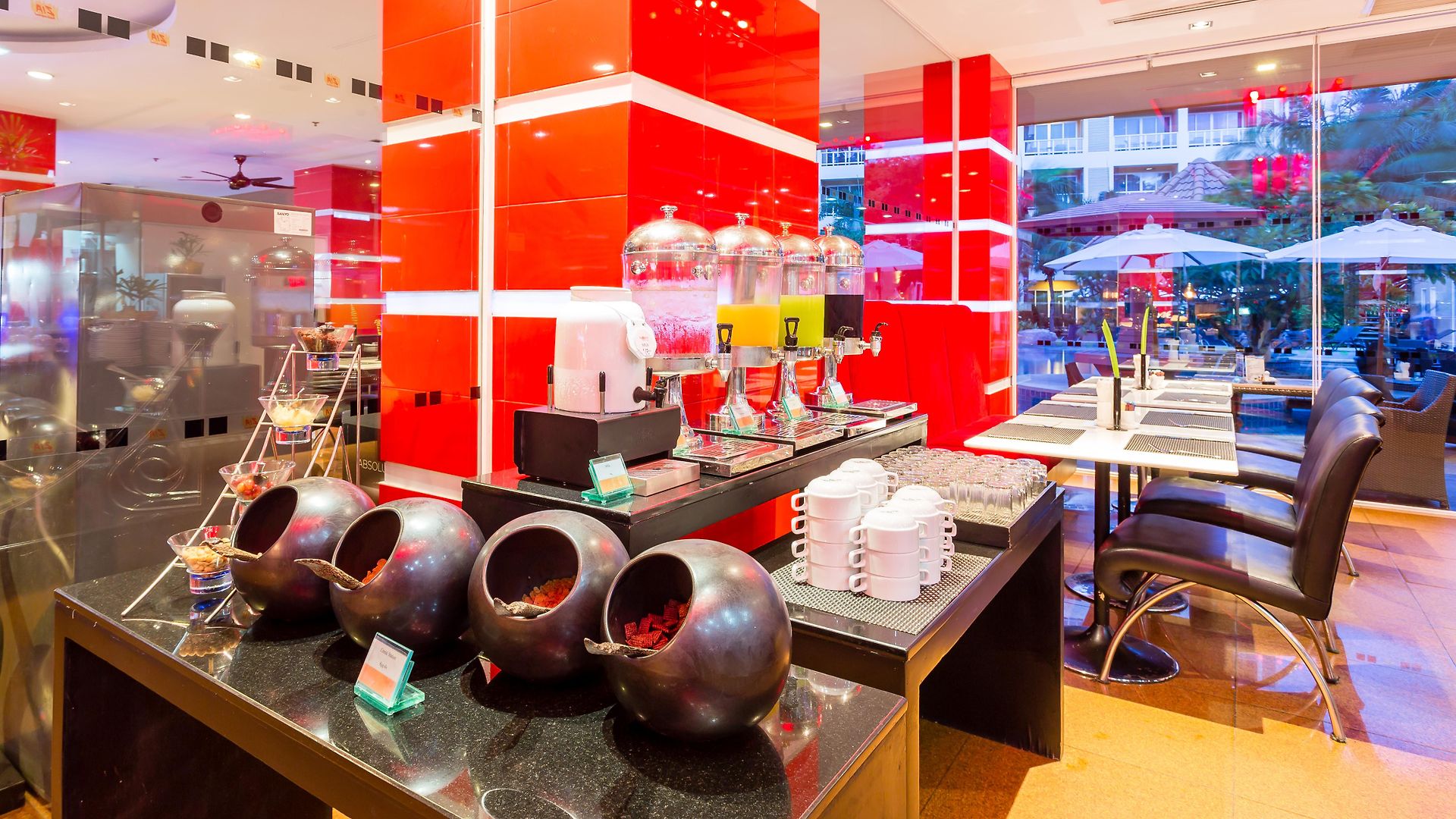 โนวา แพล็ททินัม - Sha Extra 4* Pattaya