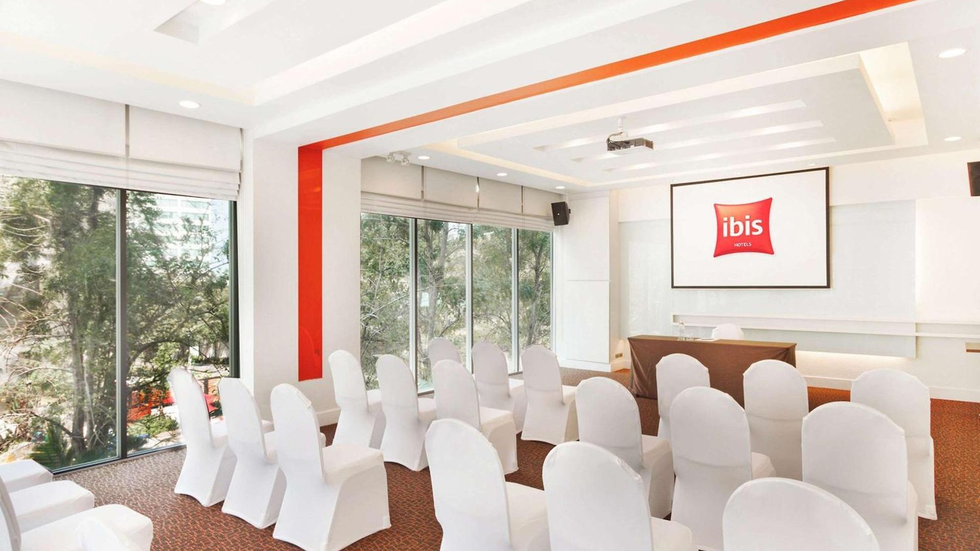 โรงแรม Ibis