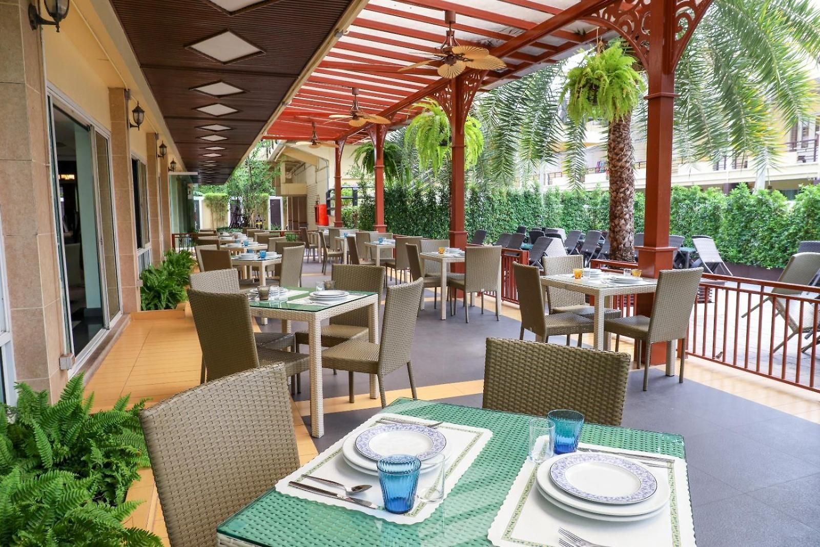 Golden Sea โรงแรม 4*