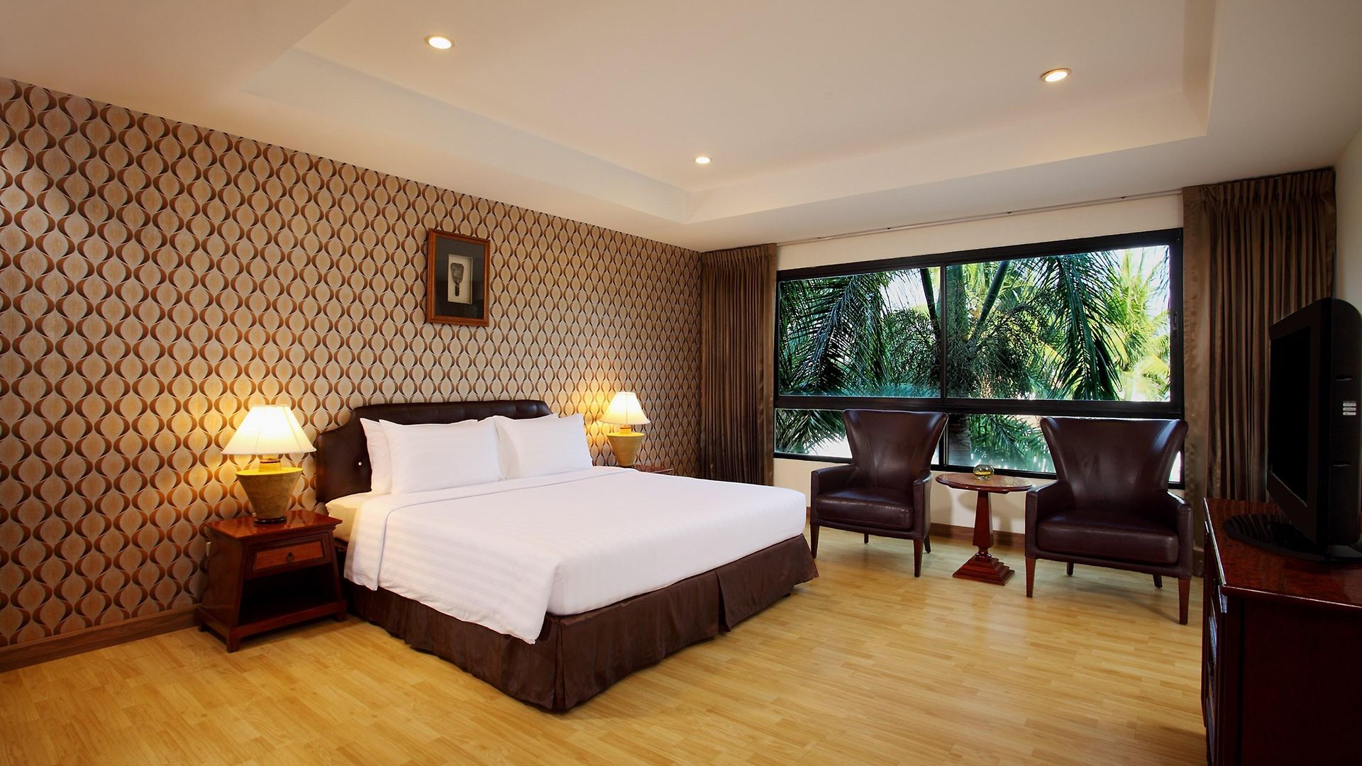 Nova Park โรงแรม