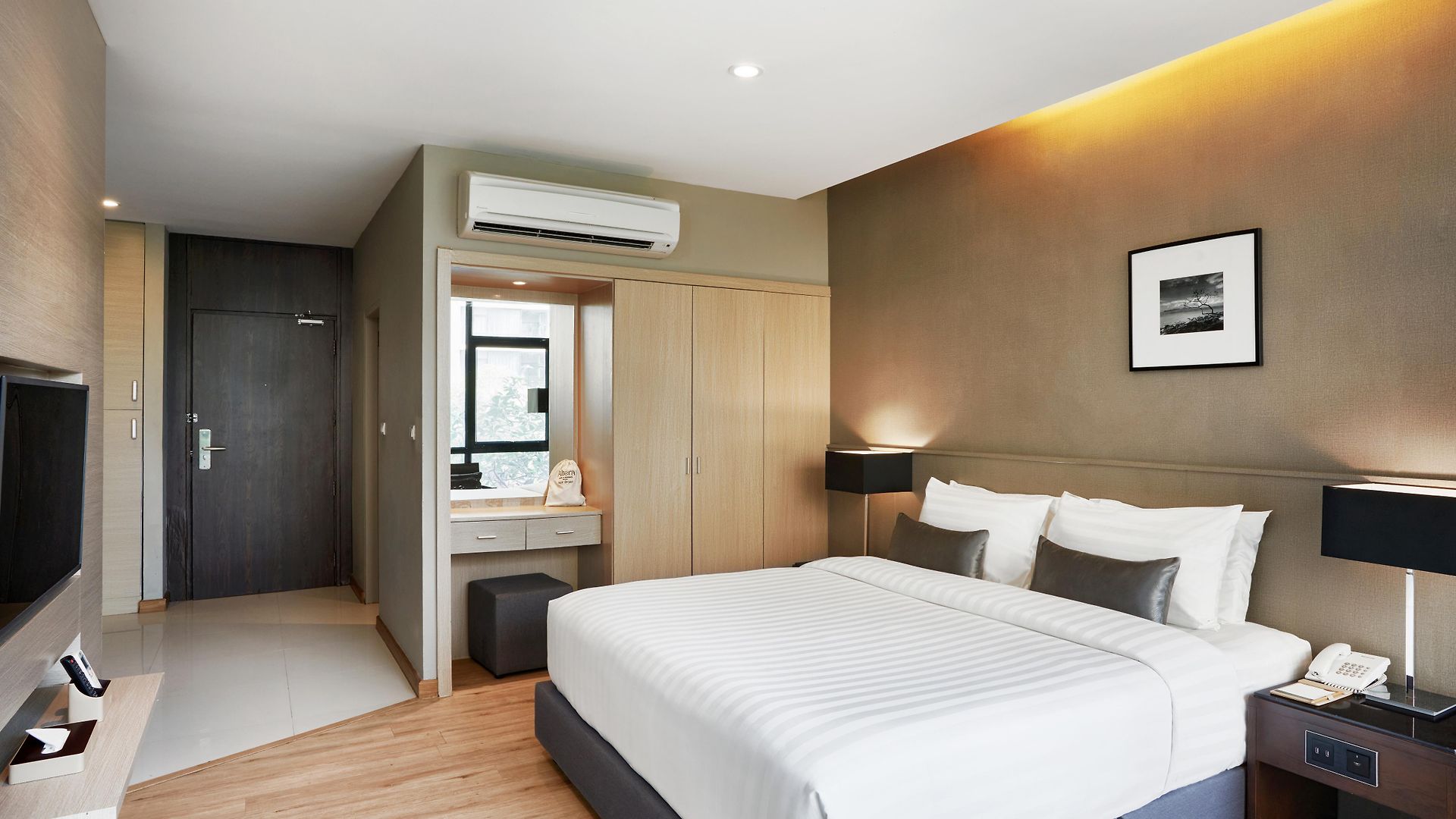 Altera And By At Mind โรงแรม 4*