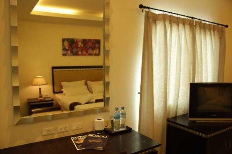 Yes O'tel By Benya โรงแรม Pattaya