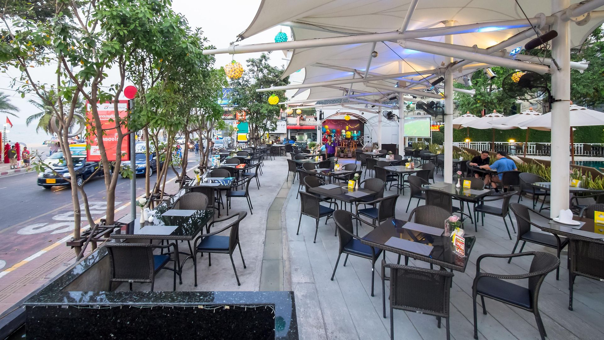 โรงแรม Discovery 4*