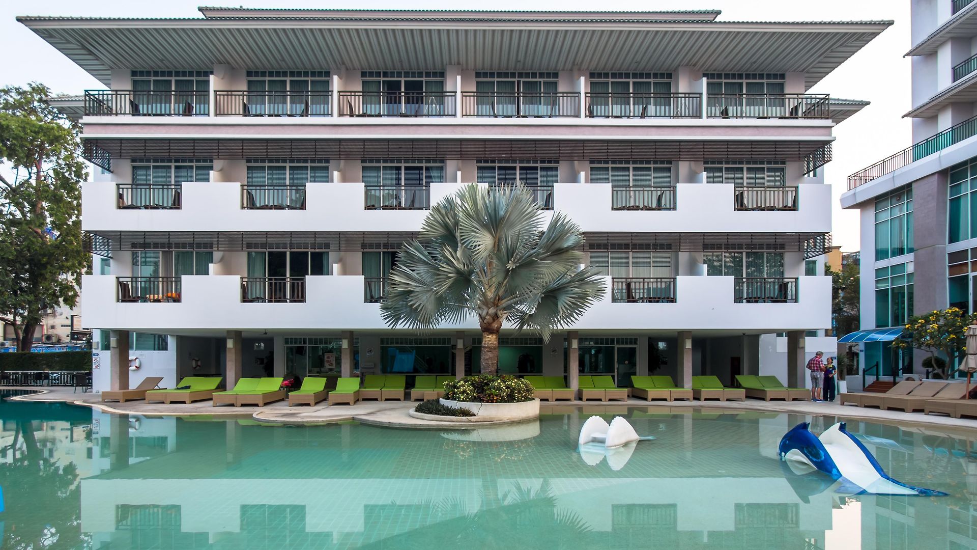 โรงแรม Discovery 4*