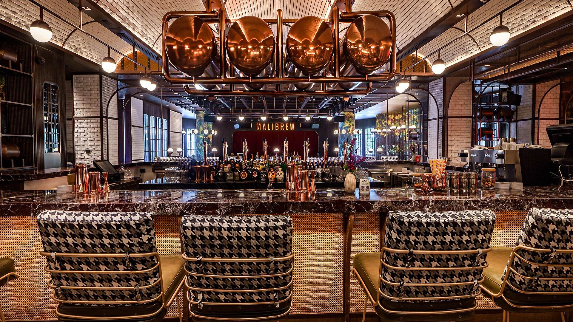 Blue Formerly A-one New Wing โรงแรม