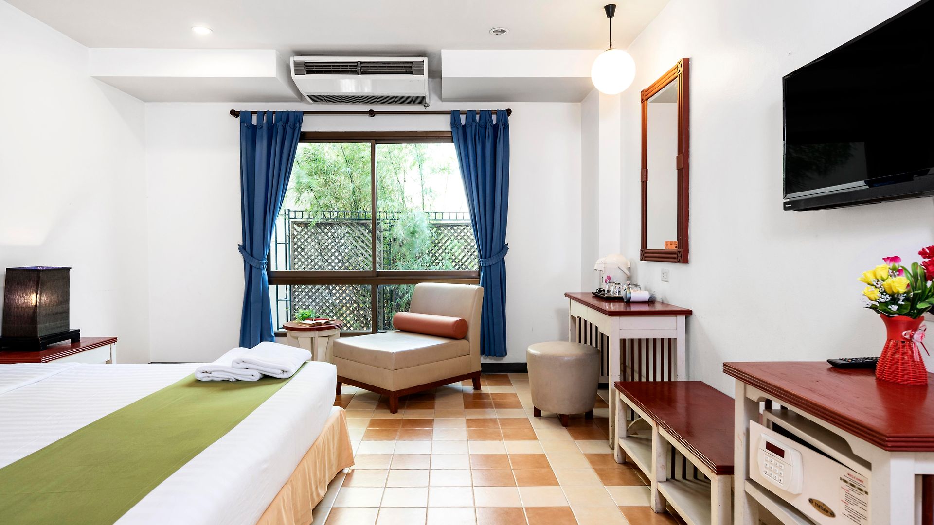 โรงแรม Sawasdee Sea View