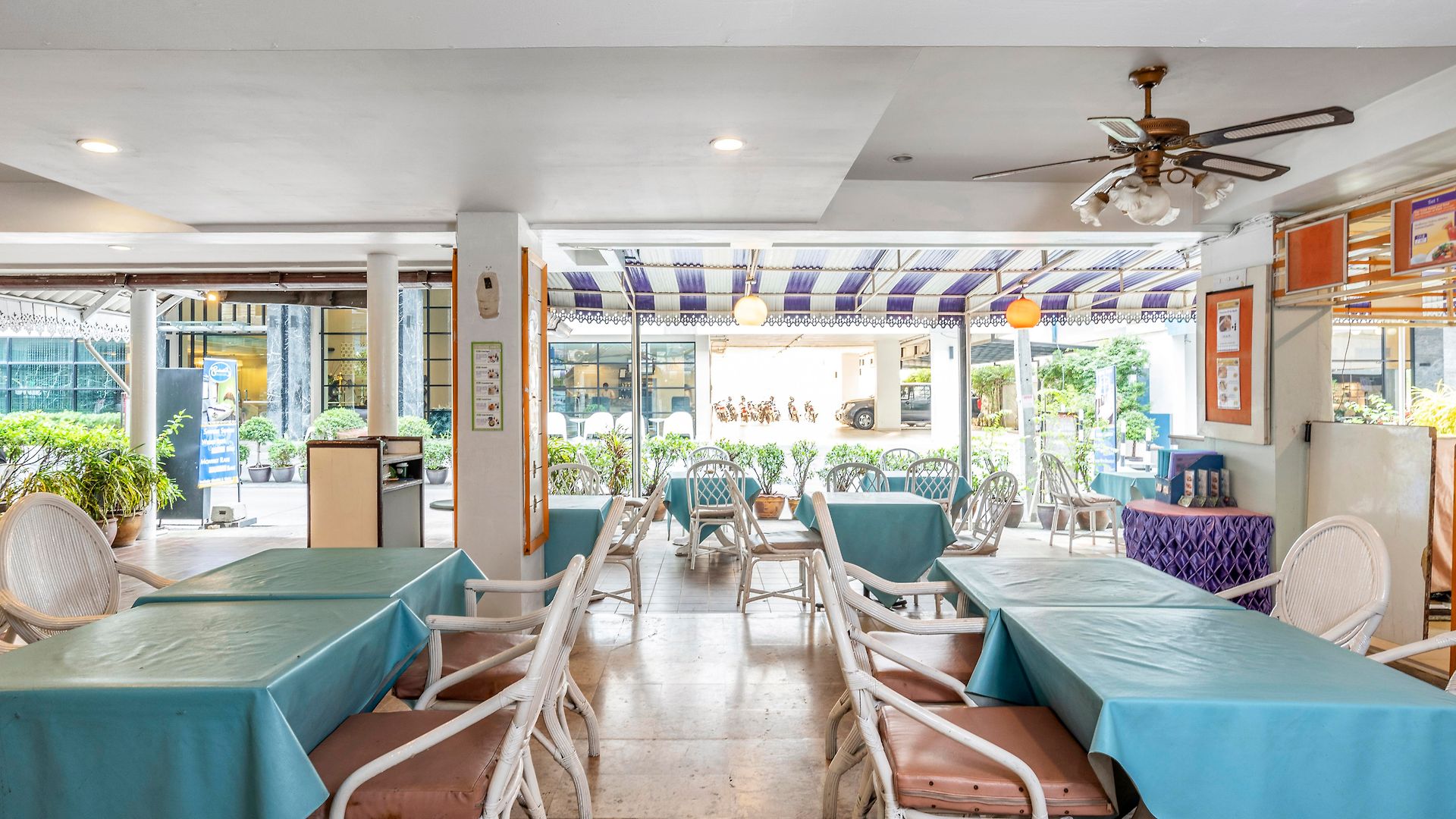 โรงแรม Sawasdee Sea View Pattaya