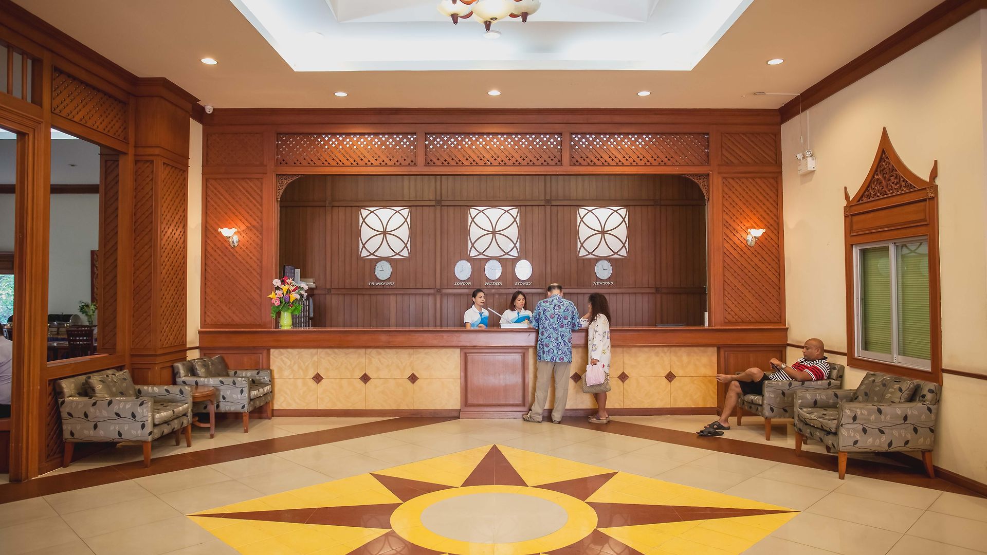 Eastiny Seven Hotel 3*