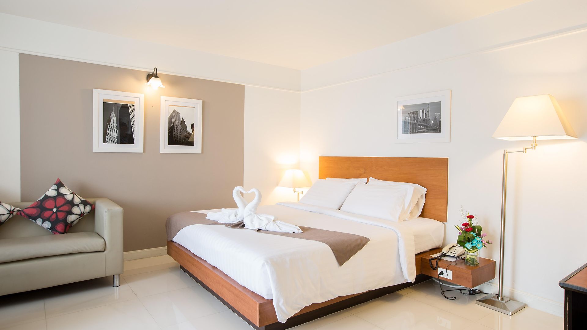 โรงแรม Flipper House - Sha Extra