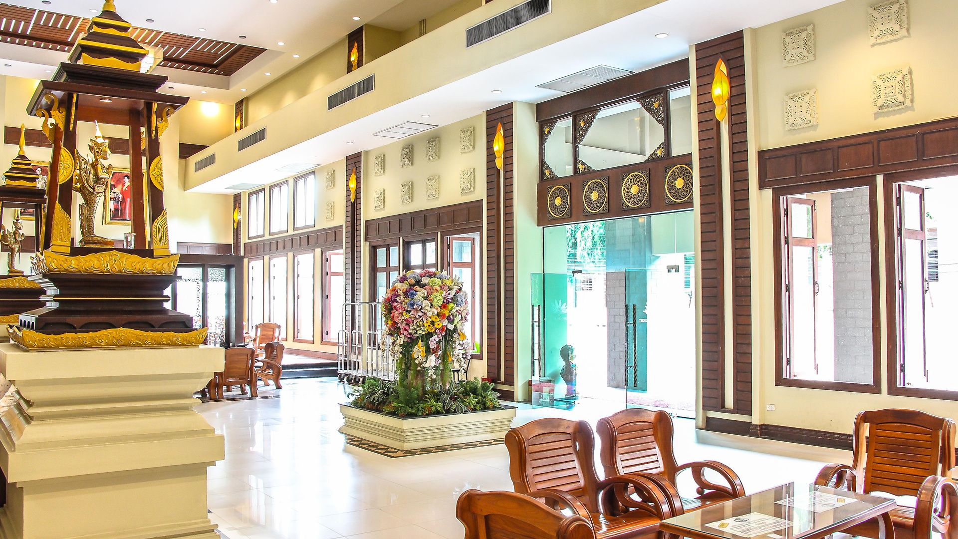 Hotel Mike Garden - Sha Extar 4*