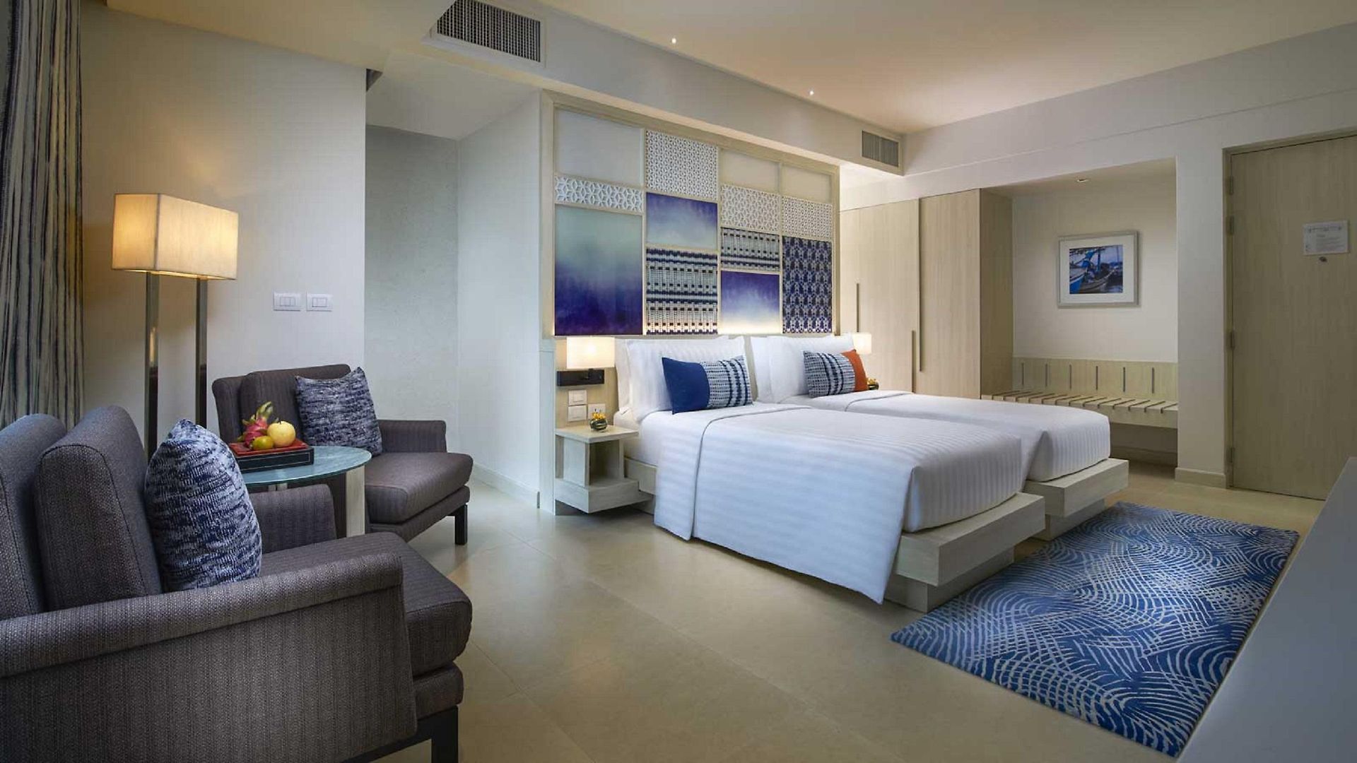 โรงแรม Amari 5*