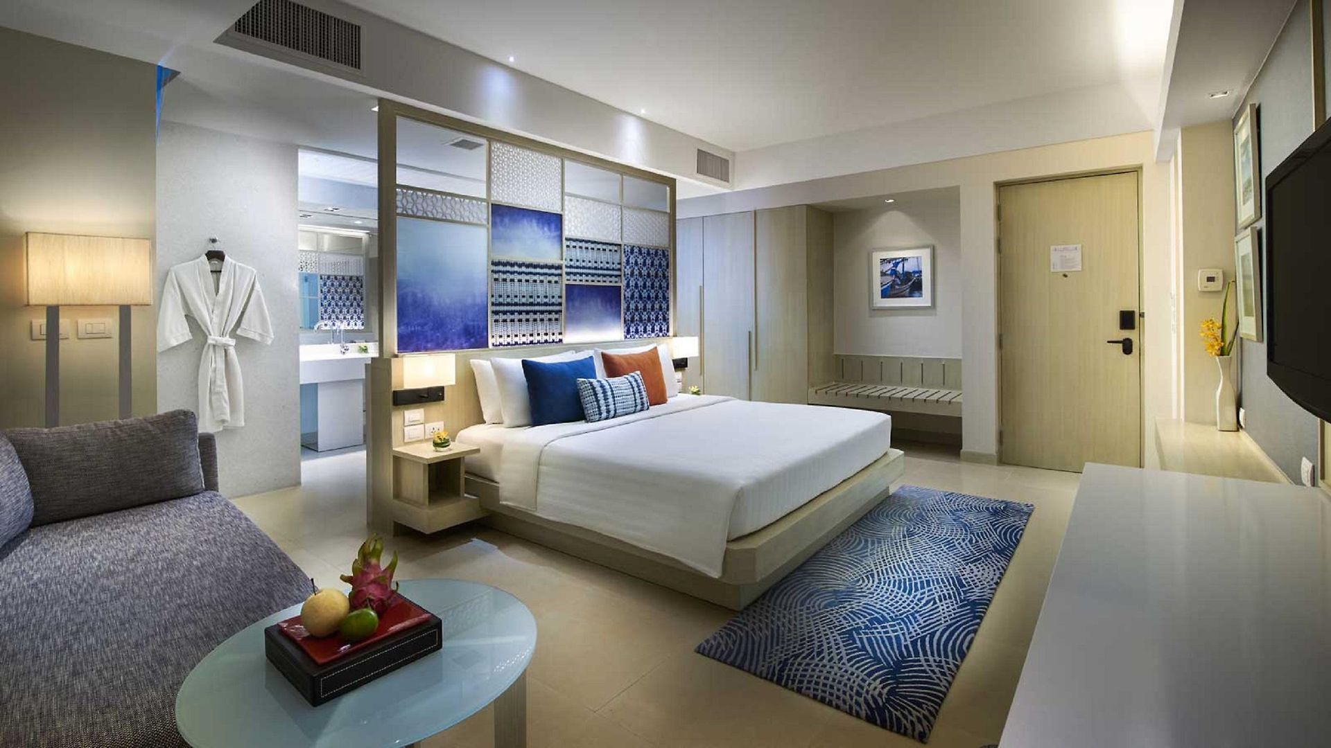 โรงแรม Amari 5*