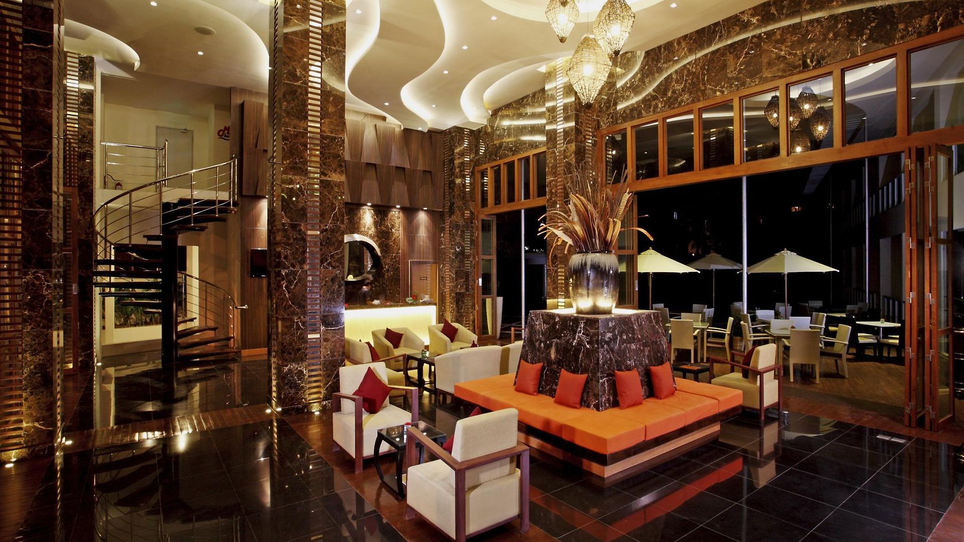 Centara Nova โรงแรม 4*