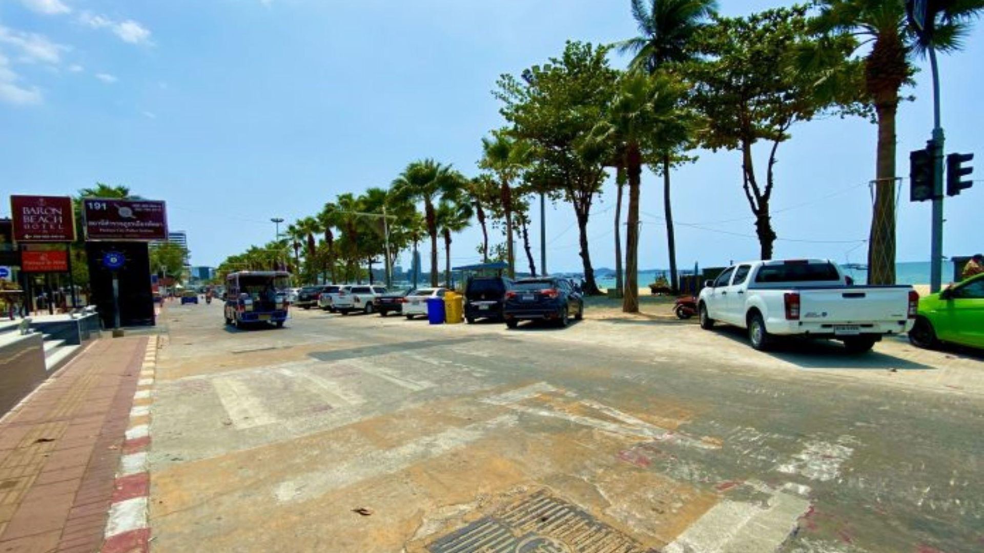 บารอน บีช Pattaya