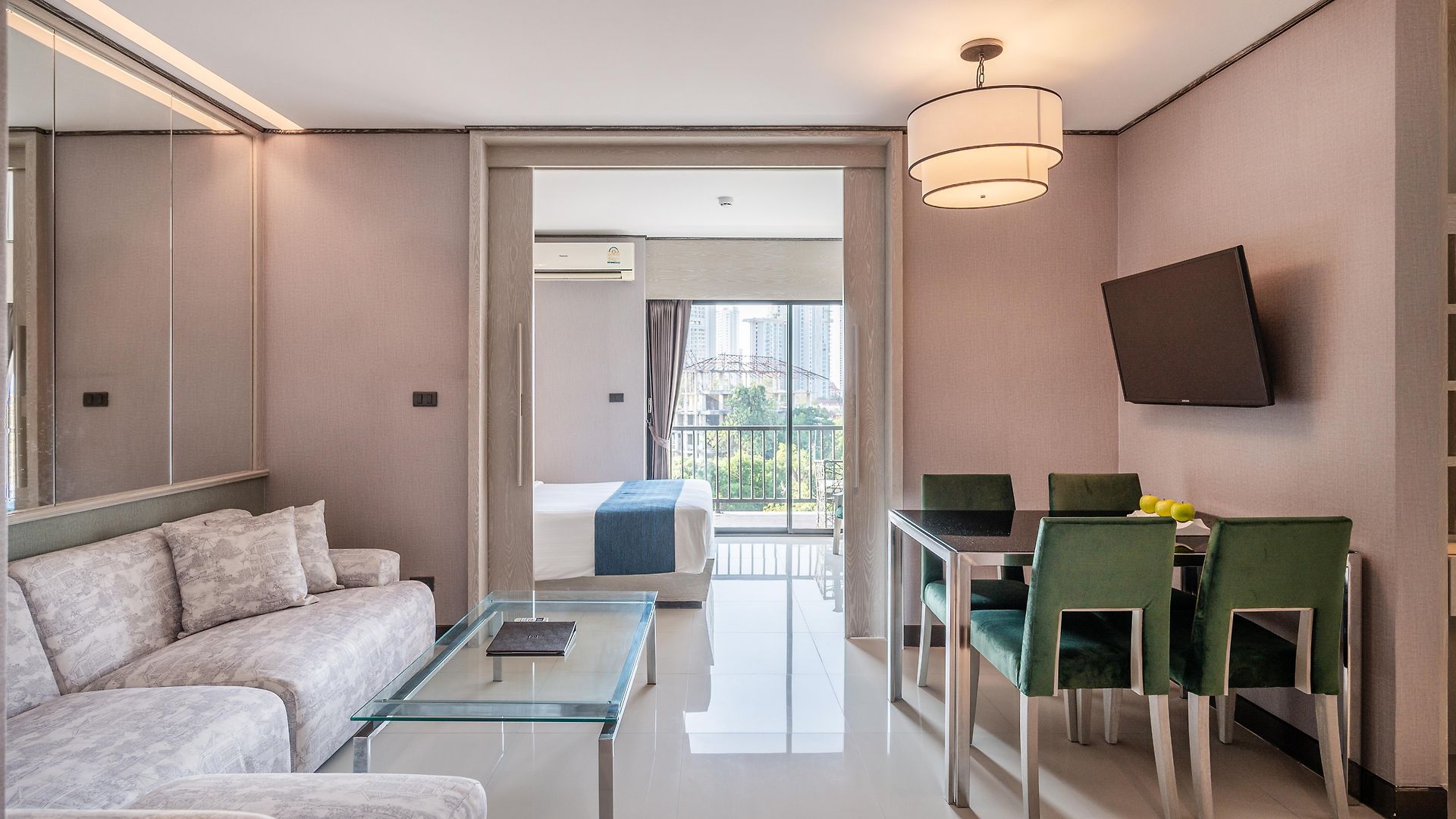 Manhattan - Sha Extra 4* Pattaya