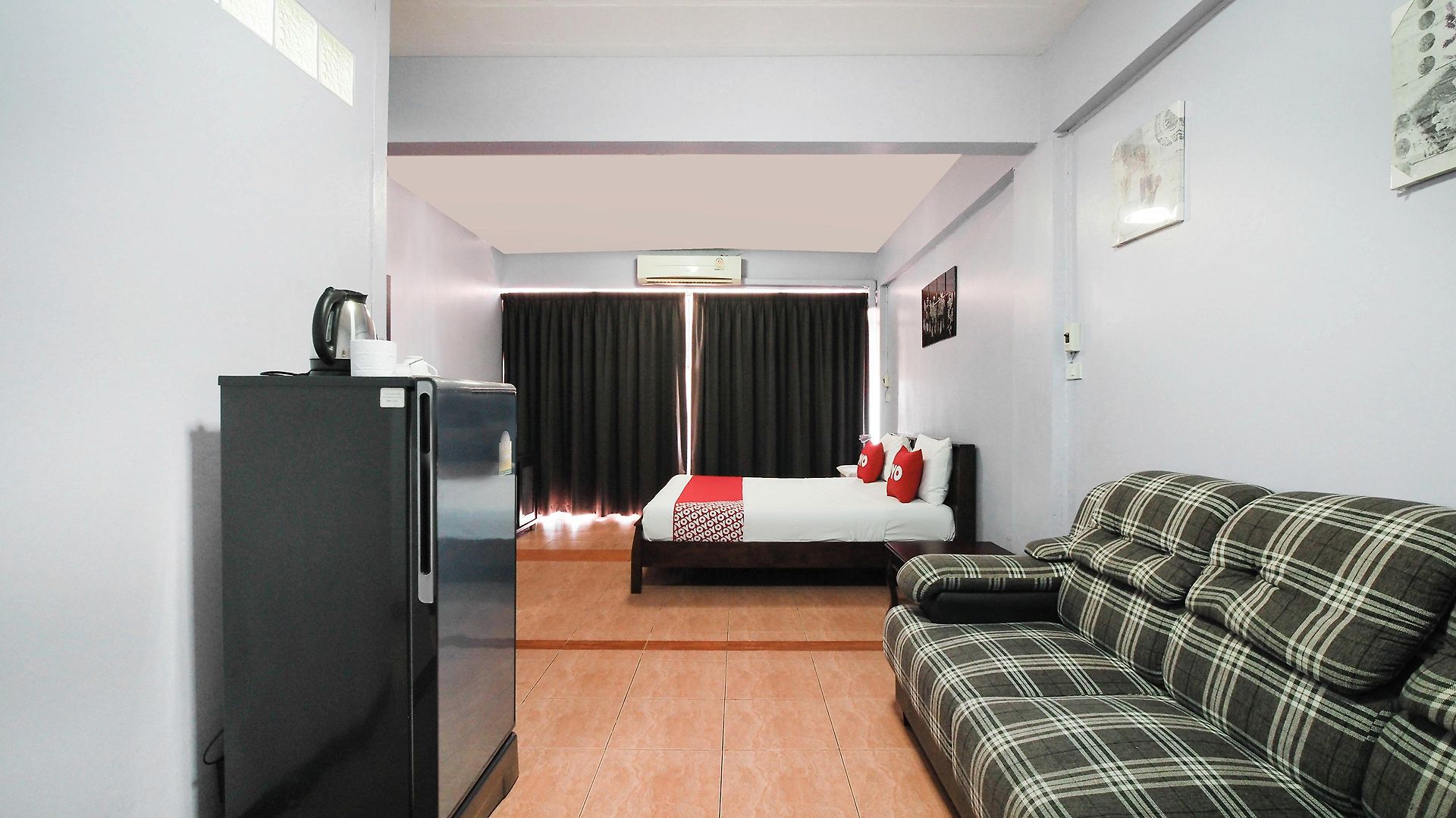 โรงแรม Oyo 963 Sunshine