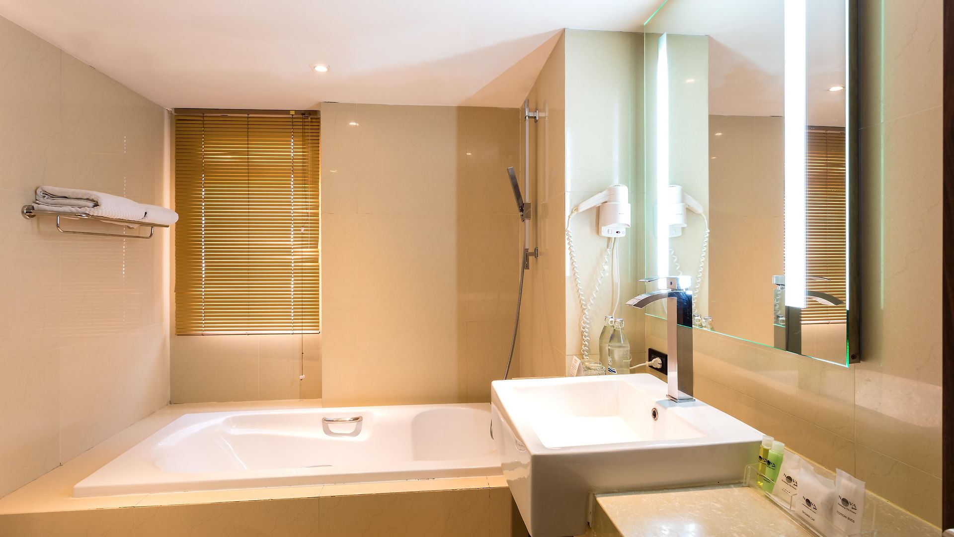Nova Gold โรงแรม 4*