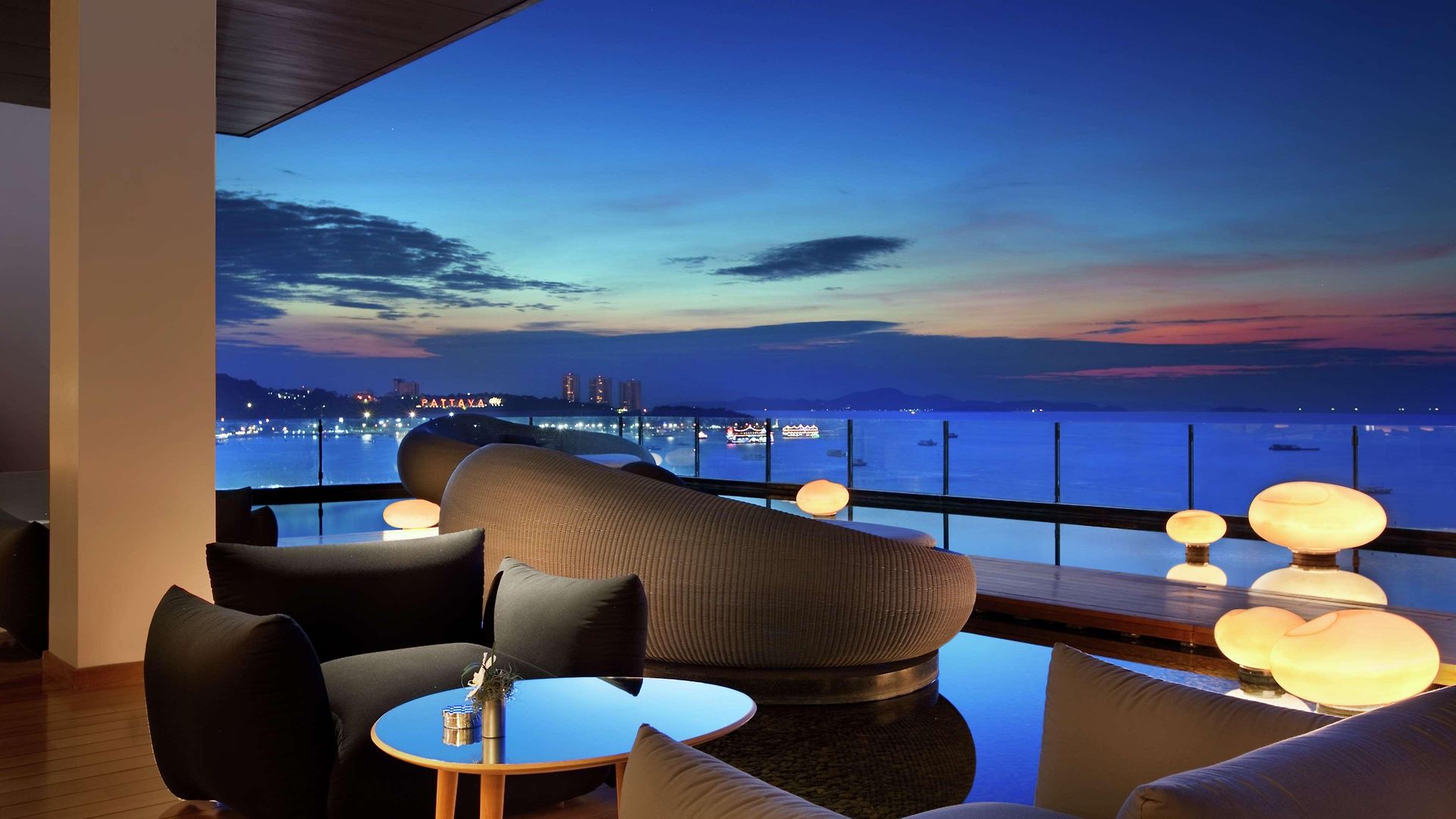 โรงแรมฮิลตัน พัทยา - Sha Extra 5*